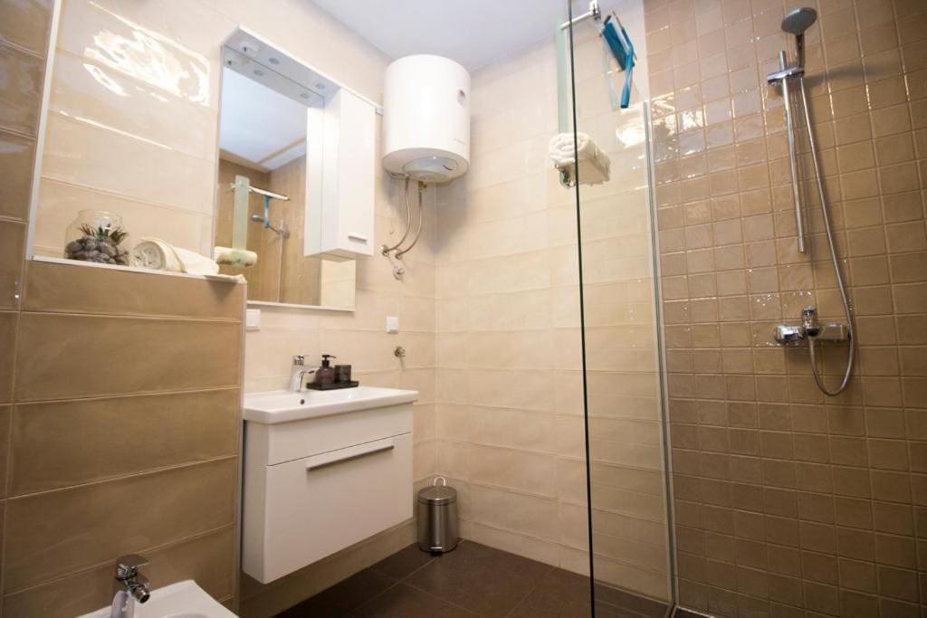 Apartment Divine モスタル エクステリア 写真