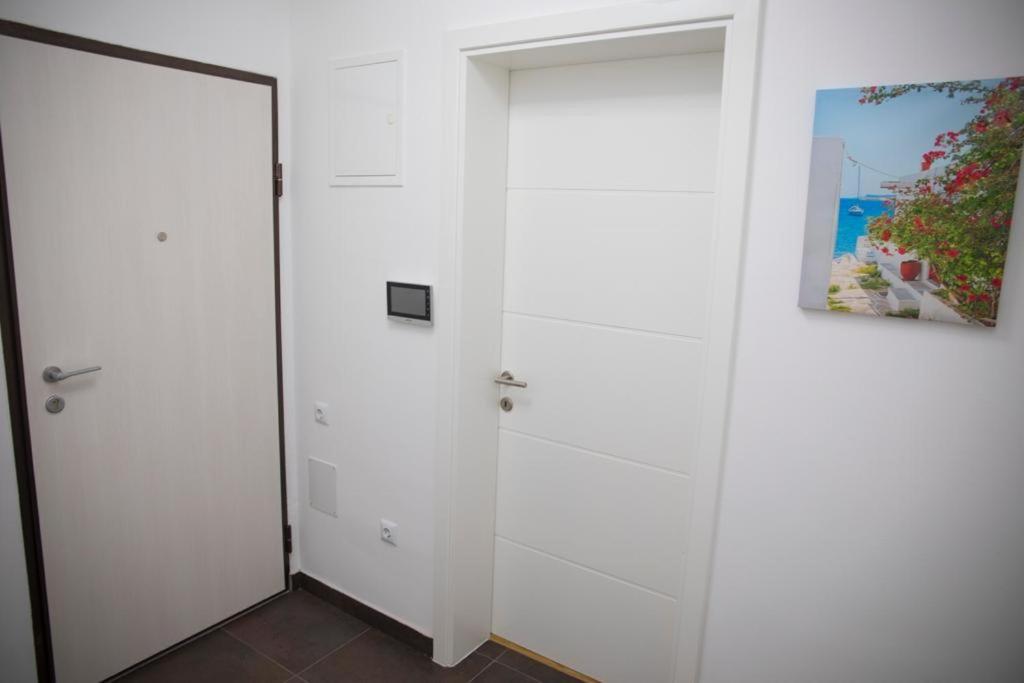 Apartment Divine モスタル エクステリア 写真